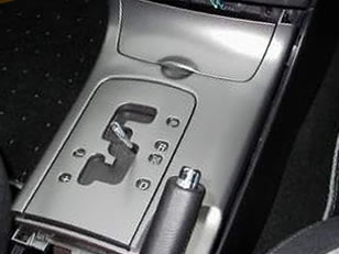 パネル類の取り外しイメージ03